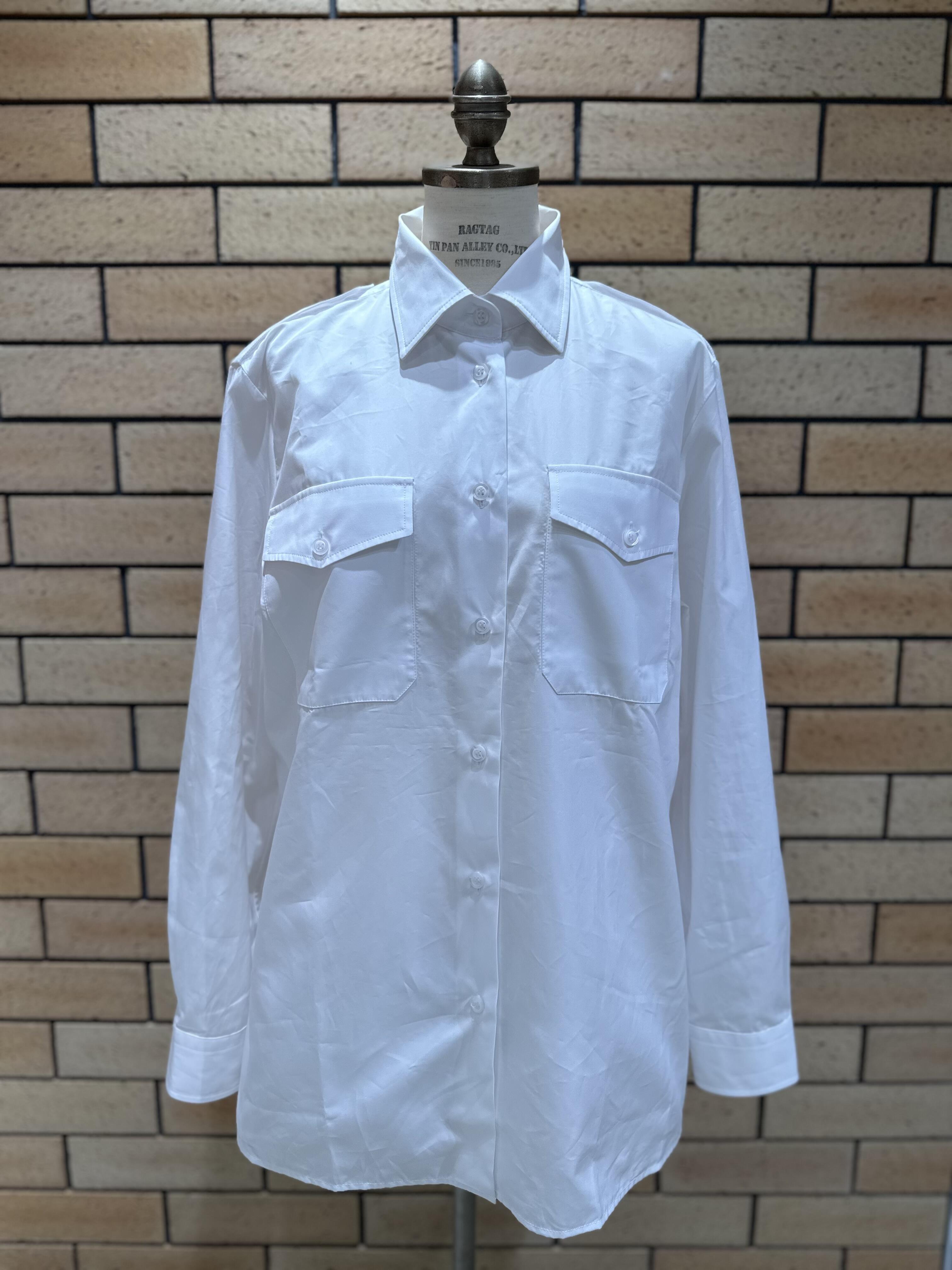 PRADA(ネクタイなし).JPG