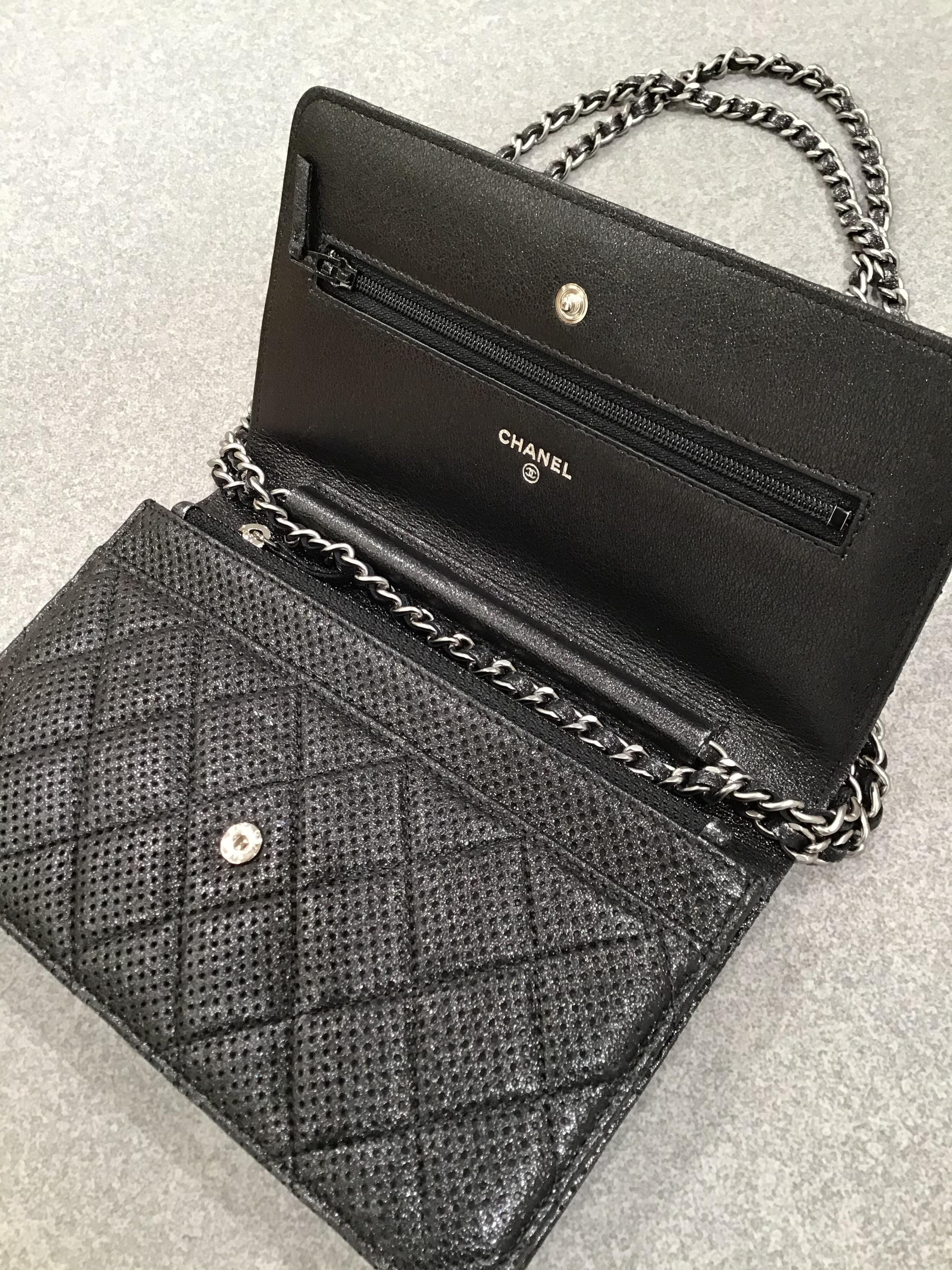 CHANEL　ミニチェーンウォレット　セール