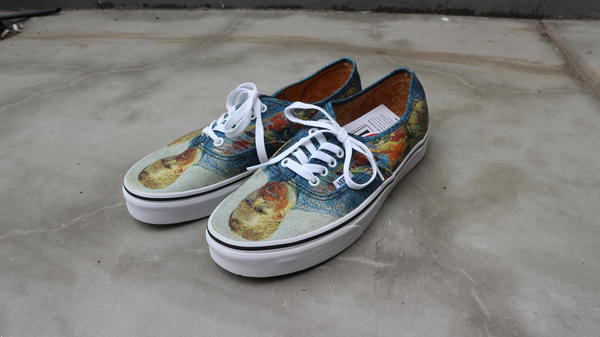 VANS スニーカー