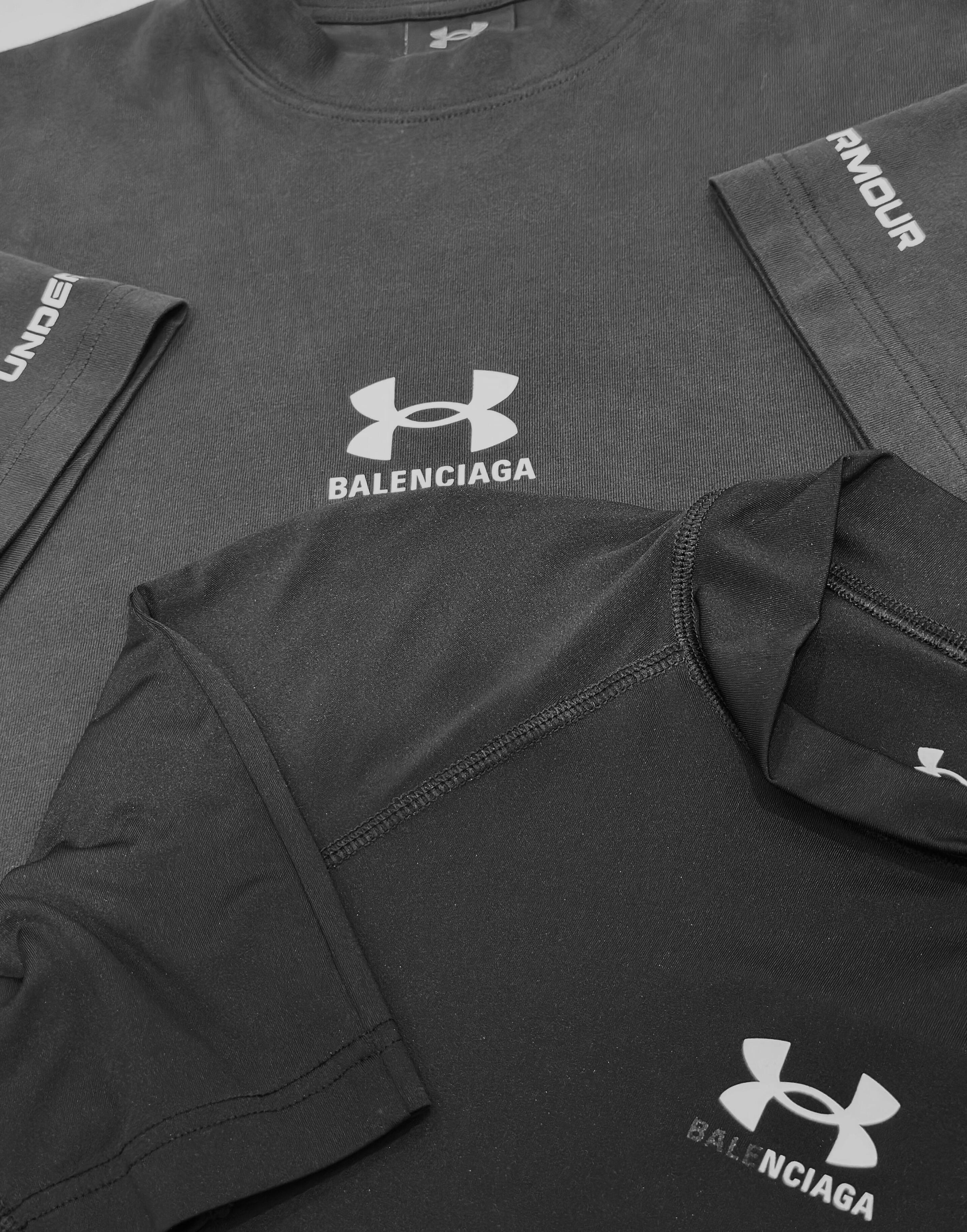 Balenciaga バレンシアガ アンダーアーマー Tシャツ デムナヴァザリアの哲学 デムナの思想 バレンシアガのロゴ バレンシアガ歴史 ファッション歴史 フーリガンの歴史 チャヴの歴史 カジュアルズの歴史 デムナヴァザリア ファッション史 モード史 現代アート.JPG