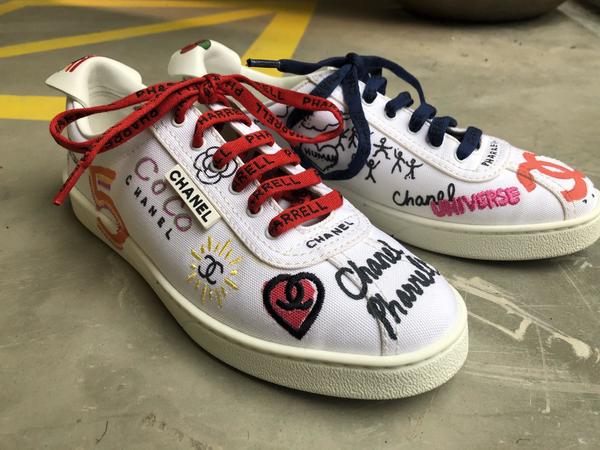 CHANEL Pharrell Williams スニーカー