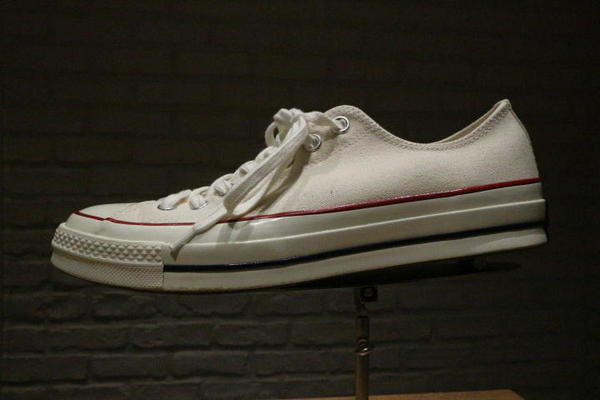 CONVERSE　スニーカー