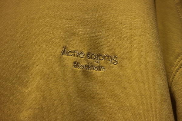 Acne Studiosパーカー