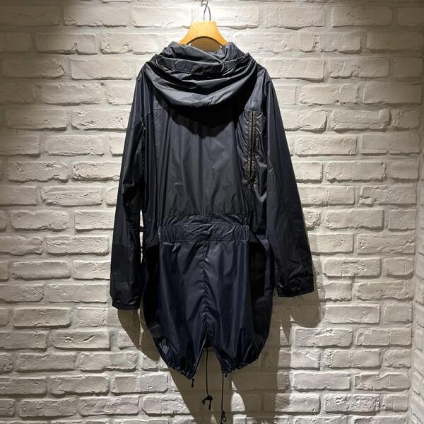 BALENCIAGA ナイロンパーカー