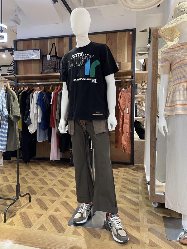 sacai tシャツ