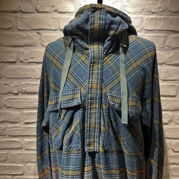 SACAI　アノラックパーカー