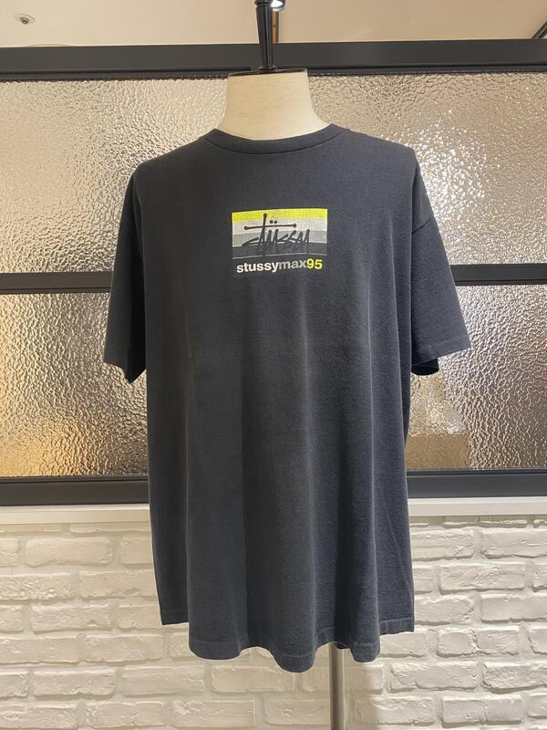 STUSSY Tシャツ1.JPG