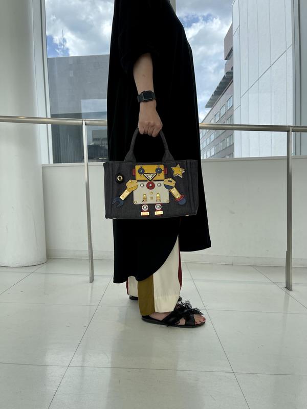 PRADA トートバッグ