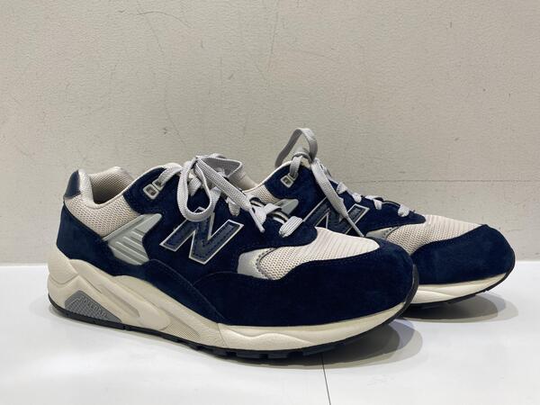 New Balance　スニーカー