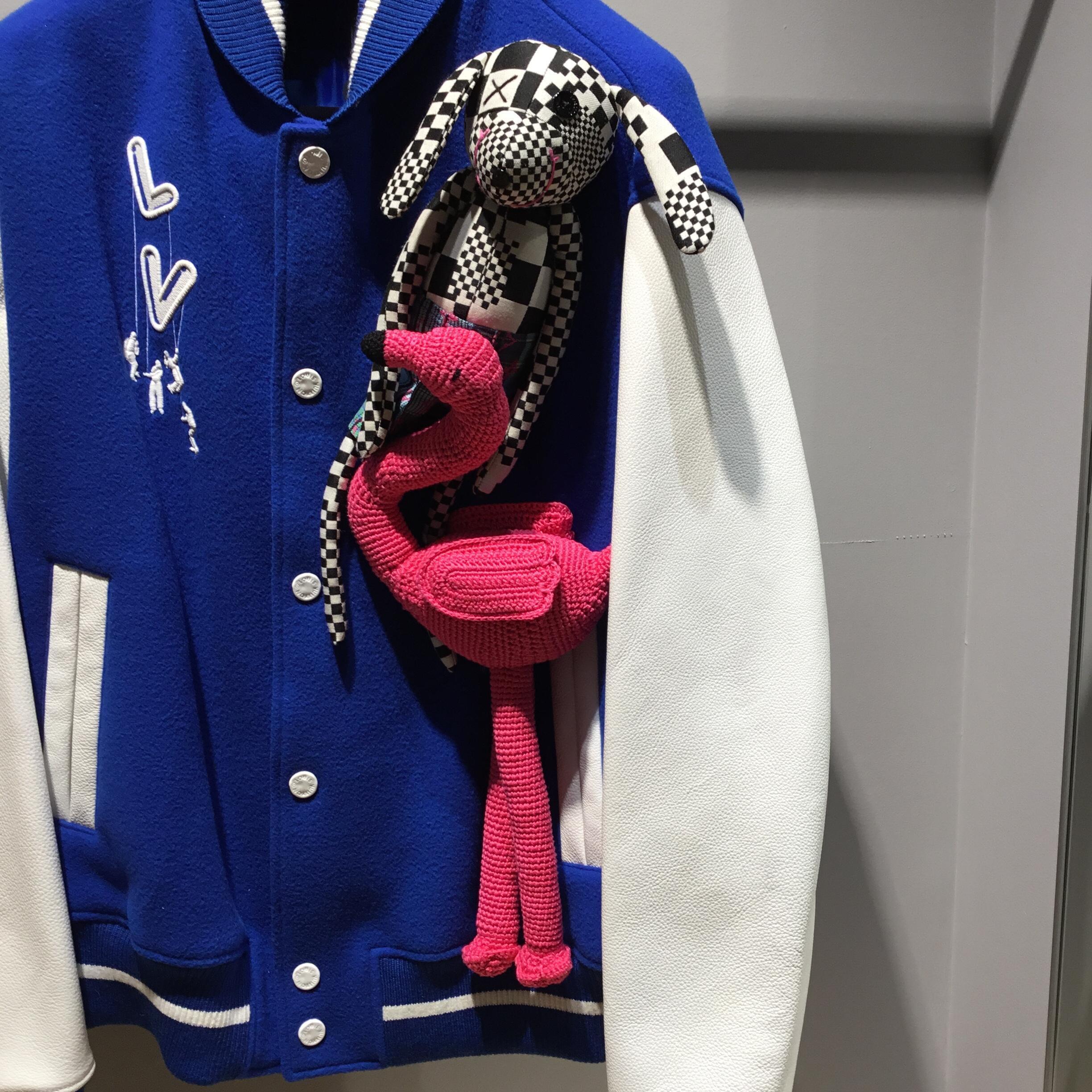 LOUIS VUITTON ブルゾン