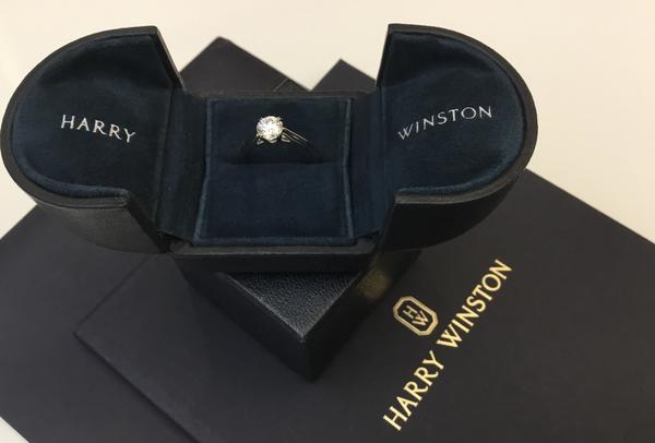 HARRY WINSTON　リング