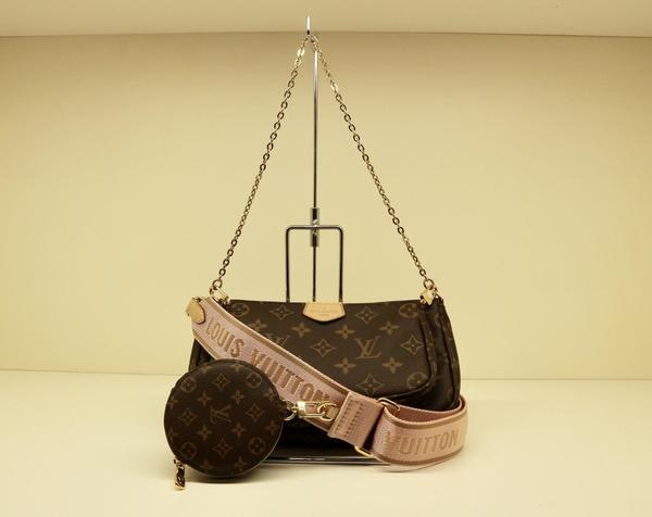 LOUIS VUITTON　バッグ