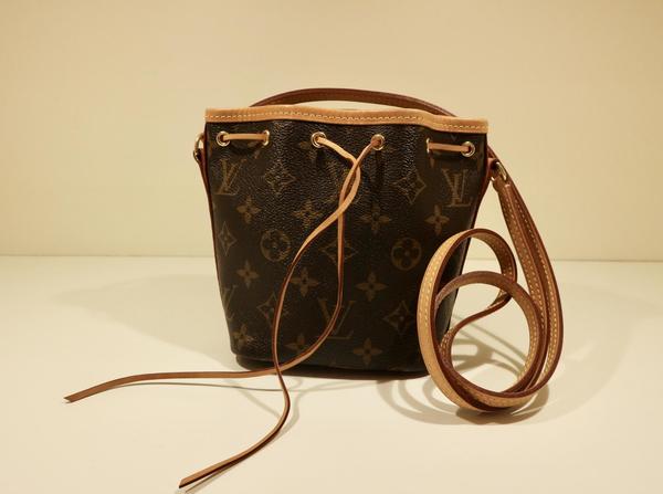 LOUIS VUITTON バッグ