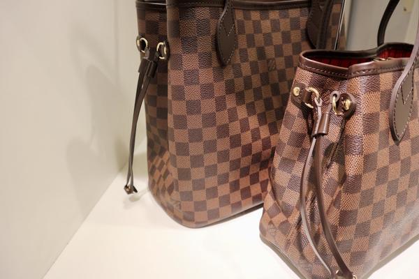 LOUIS VUITTON バッグ