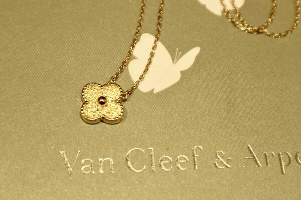 Van Cleef&Arpelsネックレス