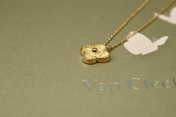 Van Cleef&Arpelsネックレス