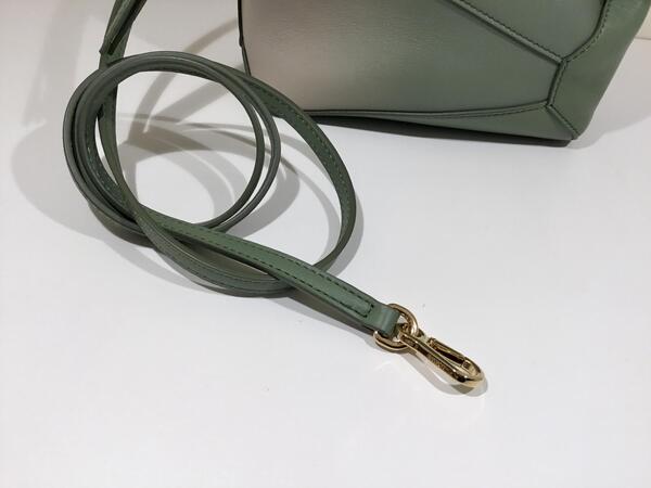 LOEWEバッグ