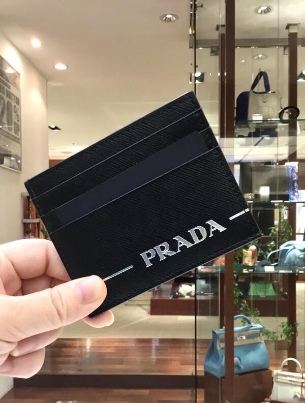 PRADAカードケース