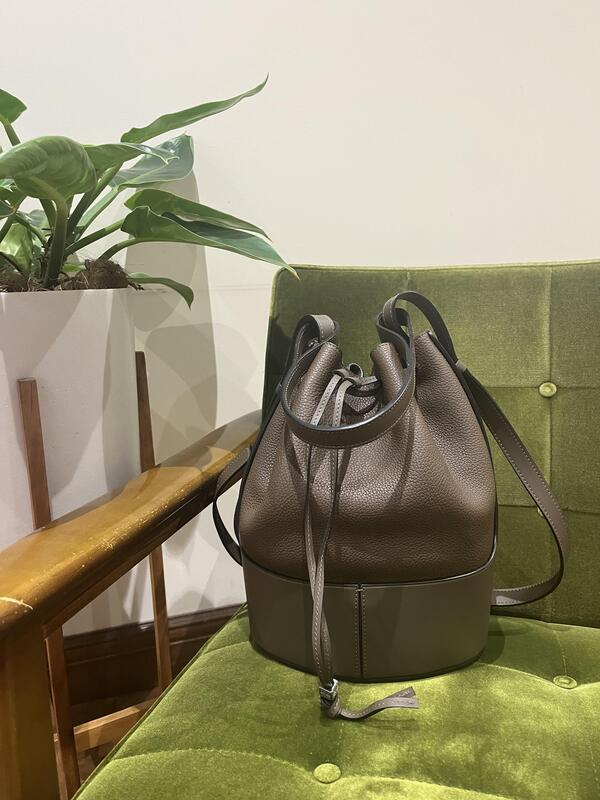 LOEWE バルーンバッグ