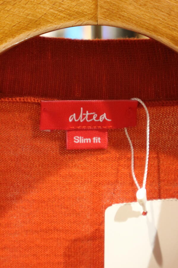 Altea ニット