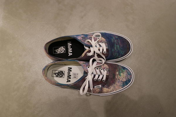 VANS MOMA スニーカー