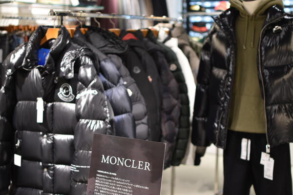 MONCLERダウン.JPG