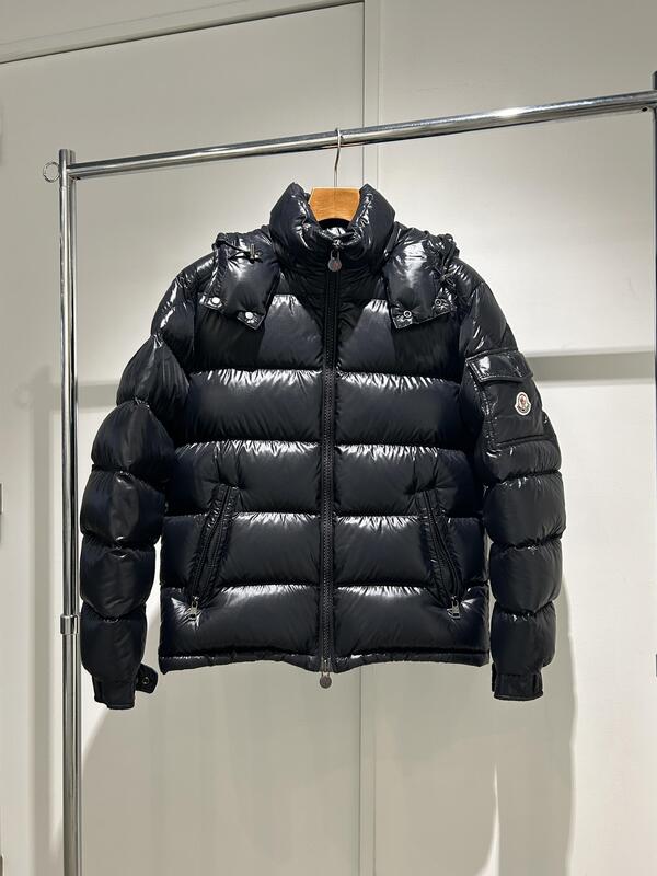 MONCLER　ブルゾン.JPG