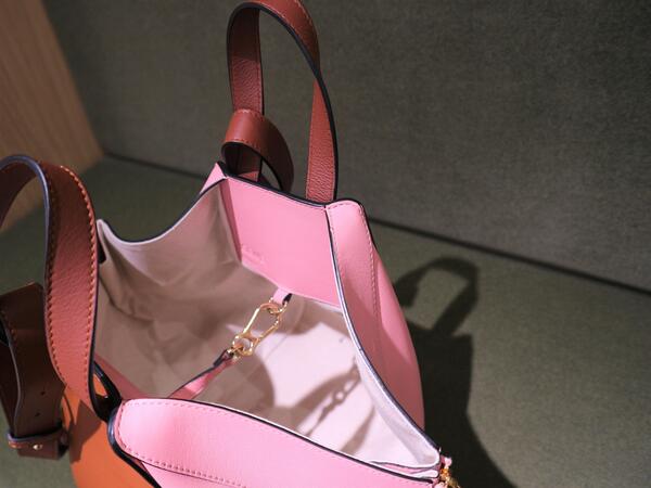 LOEWE ハンモックバッグ