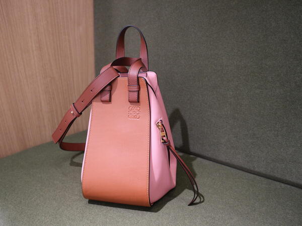 LOEWE ハンモックバッグ