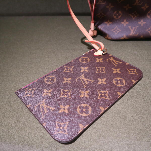 LOUIS VUITTON ネヴァーフルPM