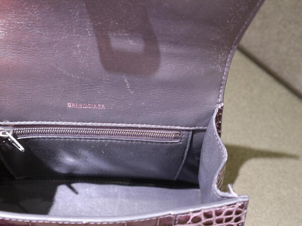 BALENCIAGA アワーグラス