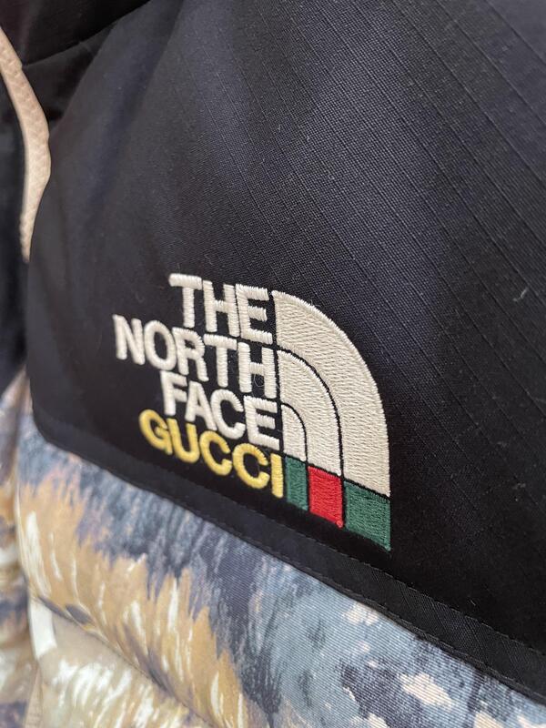 GUCCI ダウンベスト