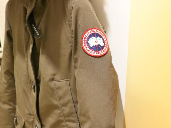 CANADA GOOSE　ダウンジャケット