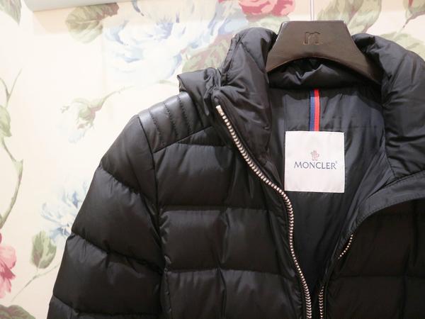 MONCLER　ダウンジャケット