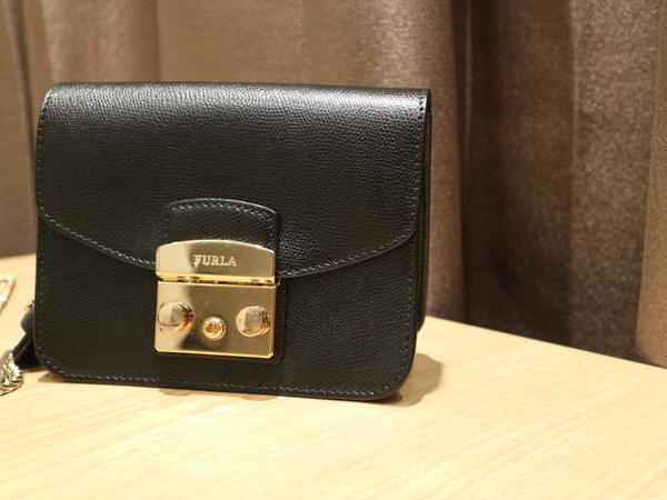 FURLA　バッグ