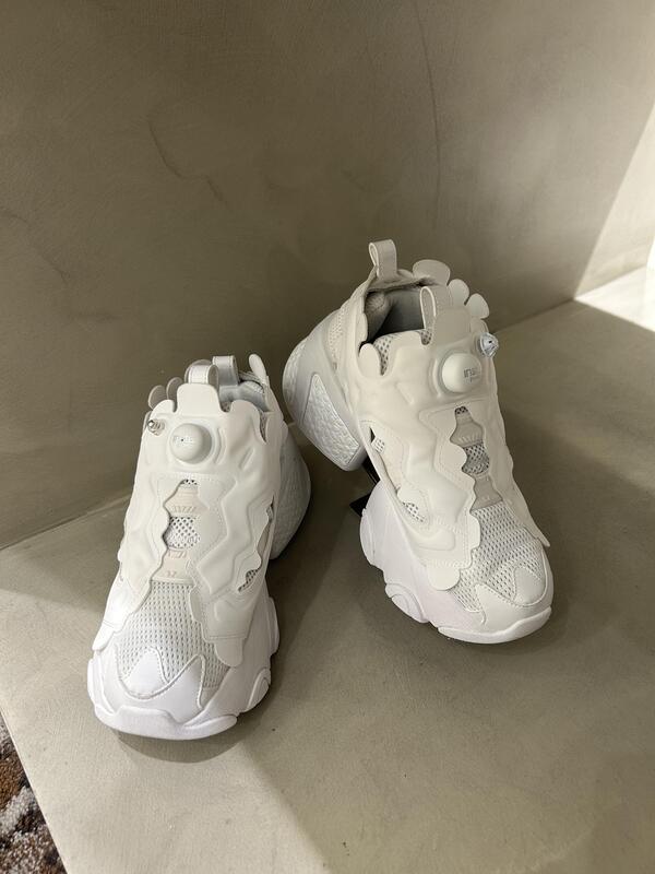 noi kei ninomiya　シューズ