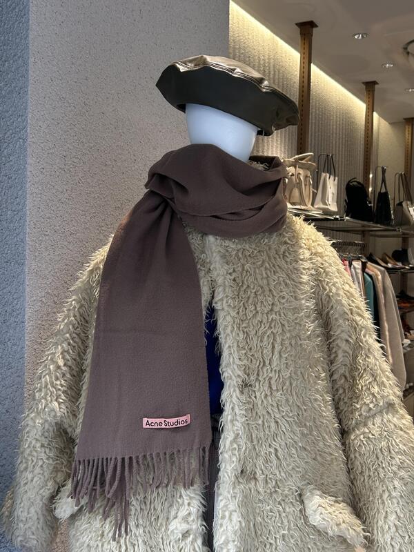 Acne Studious　マフラー
