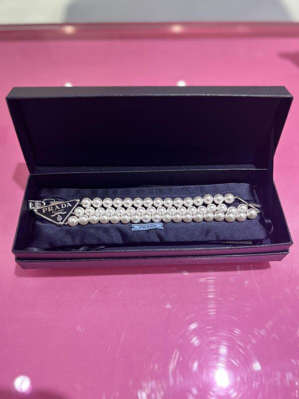 PRADA パールブレスレット