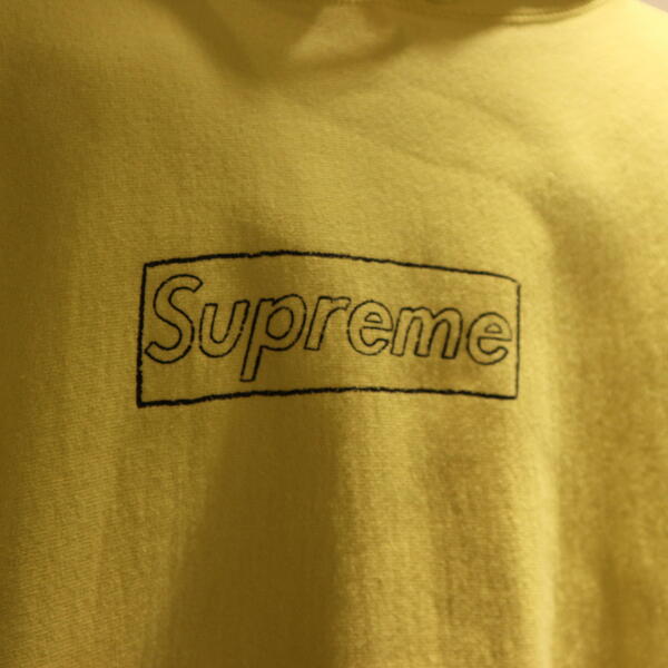 Supreme　パーカー　ロゴ