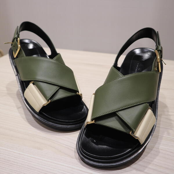 MARNI フスベットサンダル