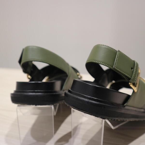 MARNI フスベットサンダル