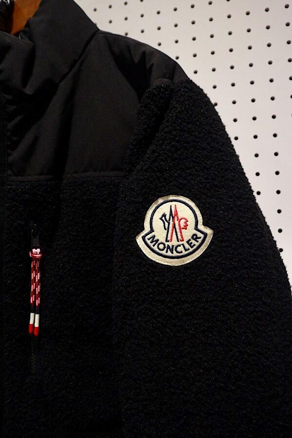 MONCLER　ブルゾン