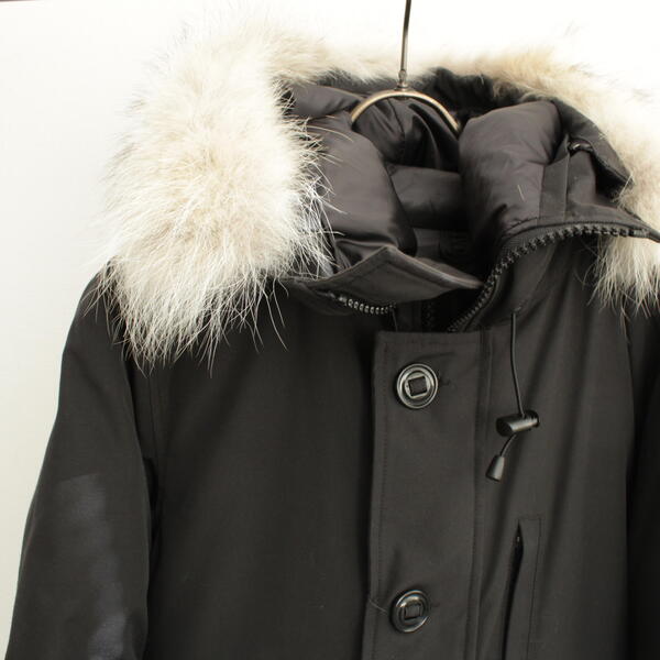 CANADA GOOSE ダウンコート