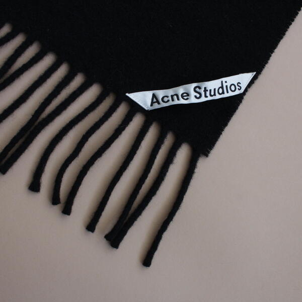 Acne Studios マフラー 