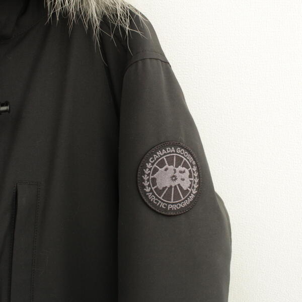 CANADA GOOSE ダウンアウター