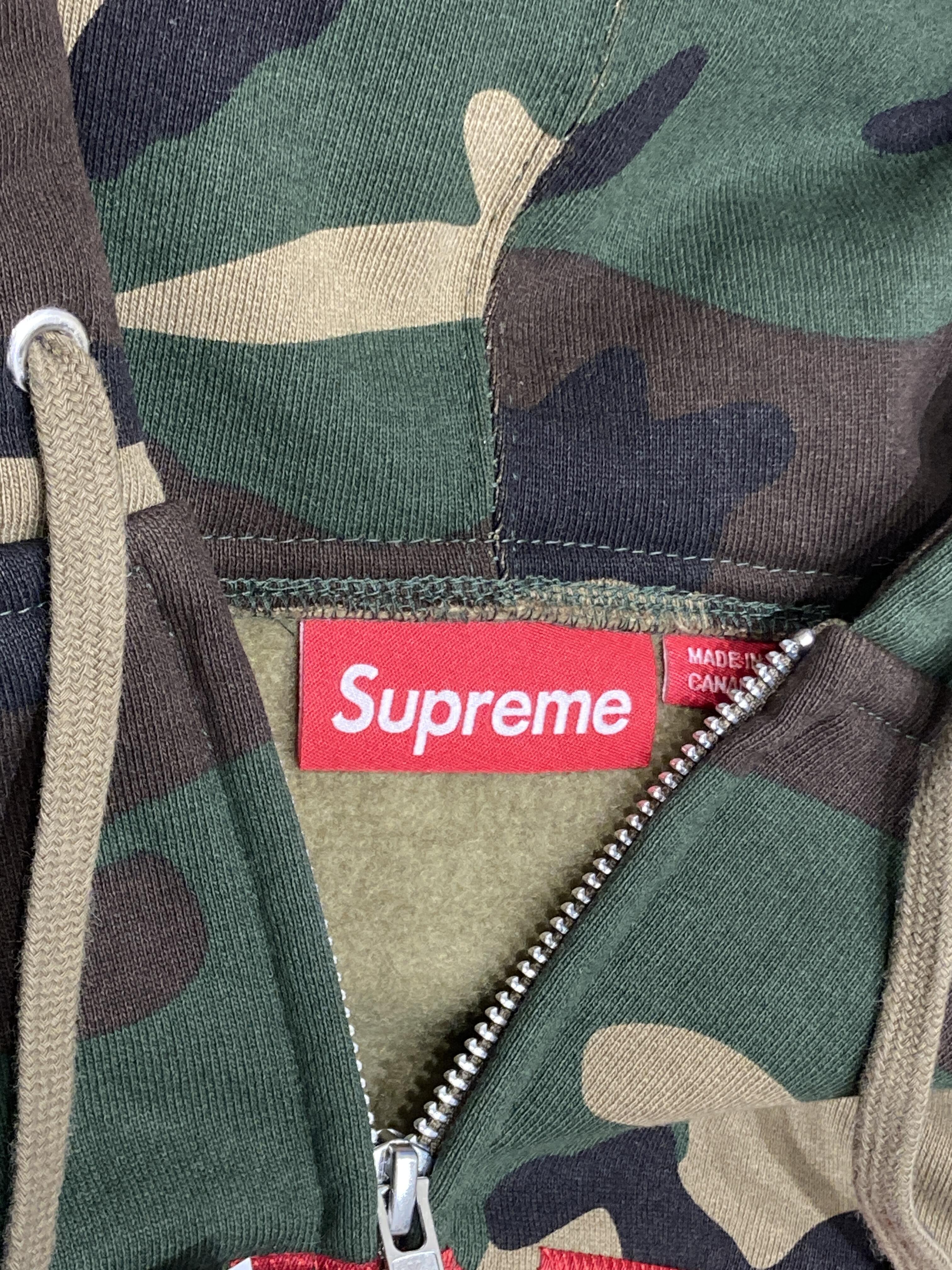 Supreme　ジップアップフーディ