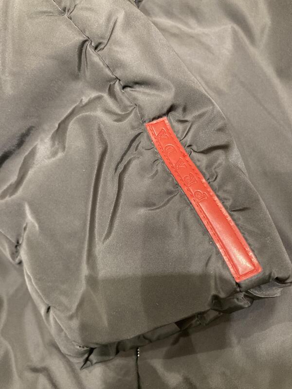 PRADA　ナイロンジャケット