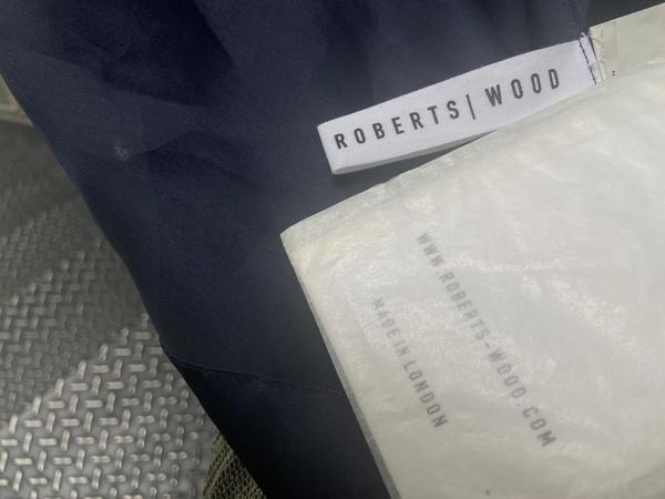 ROBERTS WOODのワンピース