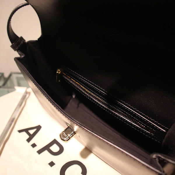 A.P.C バッグ