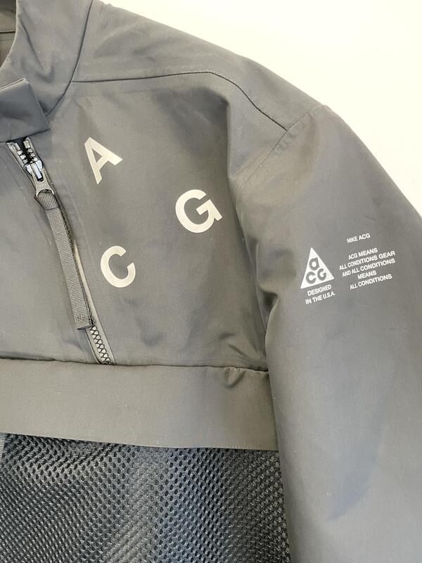 NIKE ACG プルオーバー